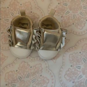 Crib shoes